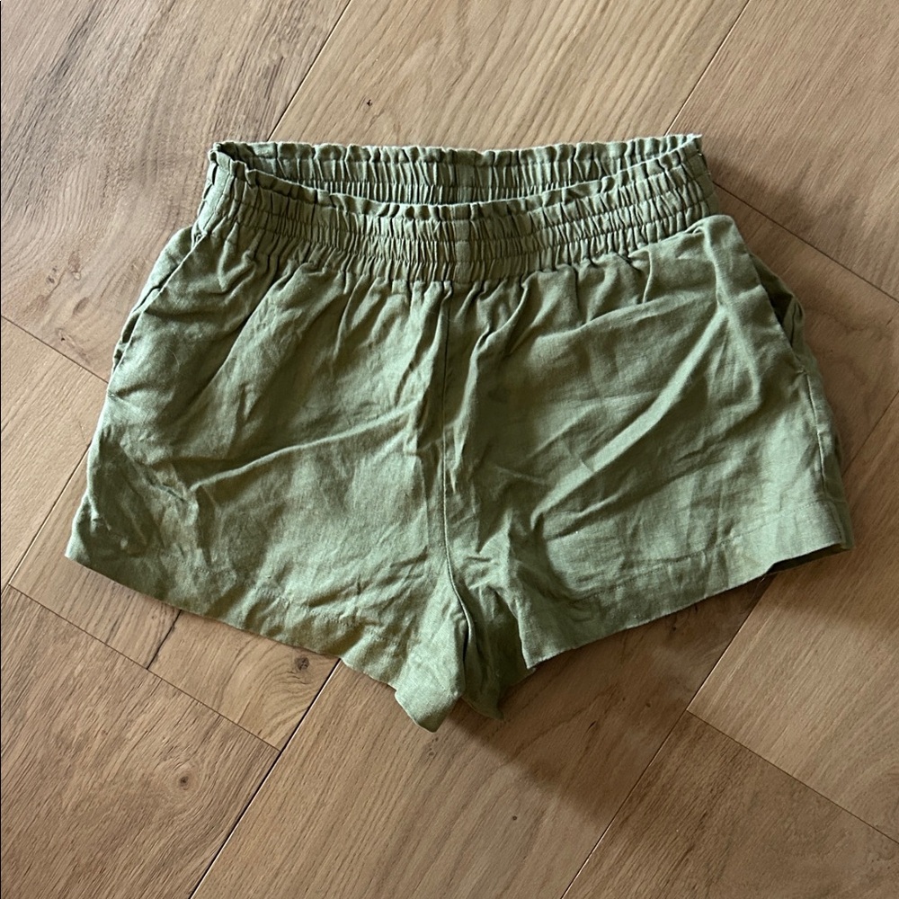 Reformation Mila Olive Green Women's linen Shorts